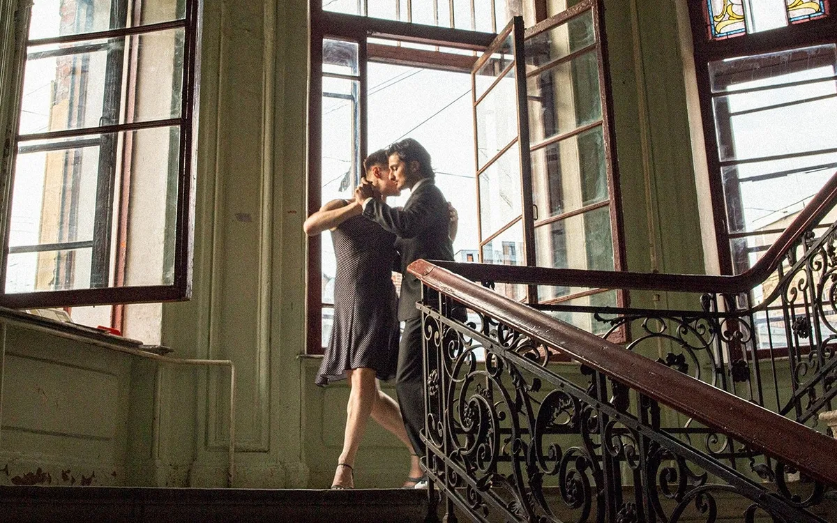 Projection du film "Queer Tango" de Alekasandr M. Vinogradov